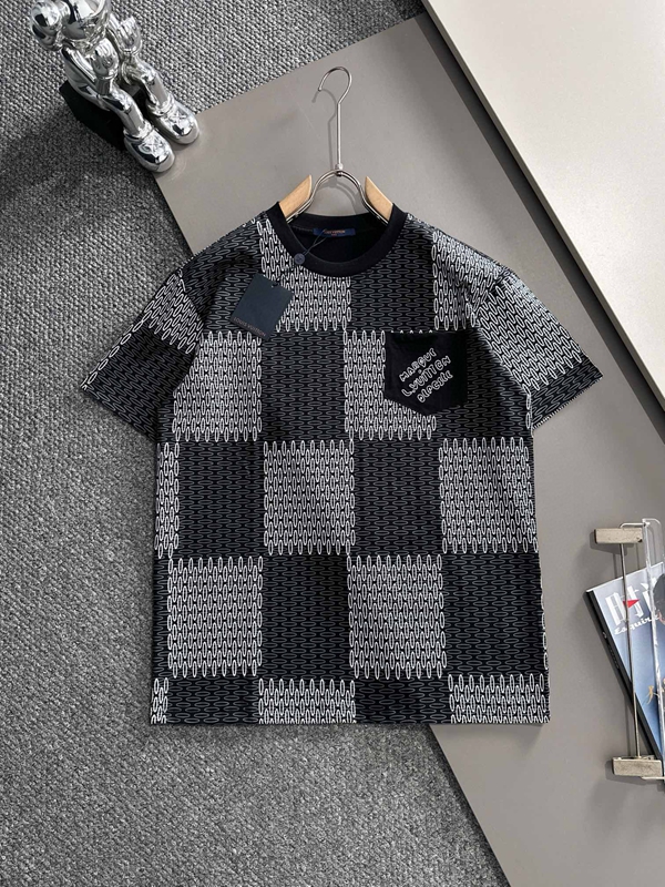 ブランドTシャツ正面デザイン